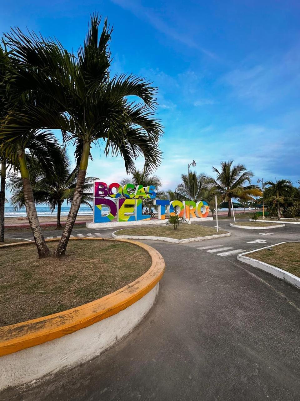 Hotel La Y Surf Camp Bocas del Toro Zewnętrze zdjęcie